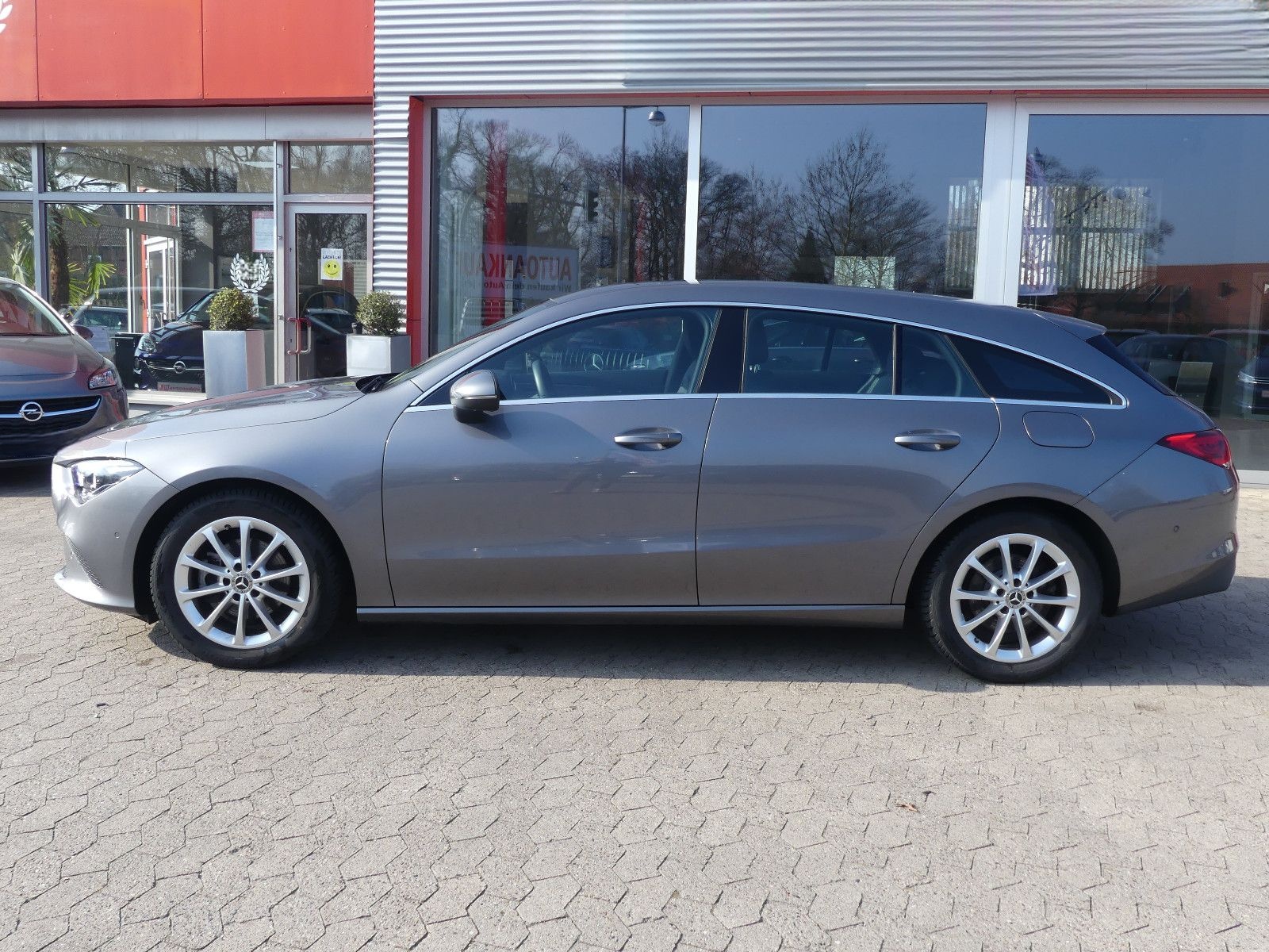 Mercedes-Benz CLA 180 Shooting Brake MBUX*Widescreen*LED*Navi foto 3