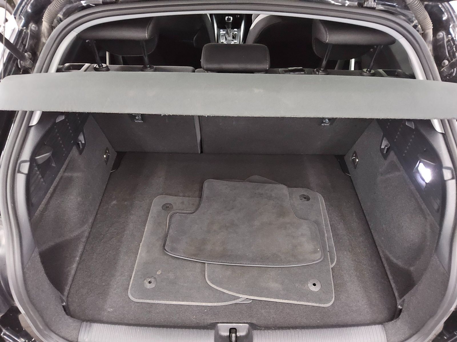 Audi Q2 35 TDI S-Line Navi LED Shz PDC foto 12