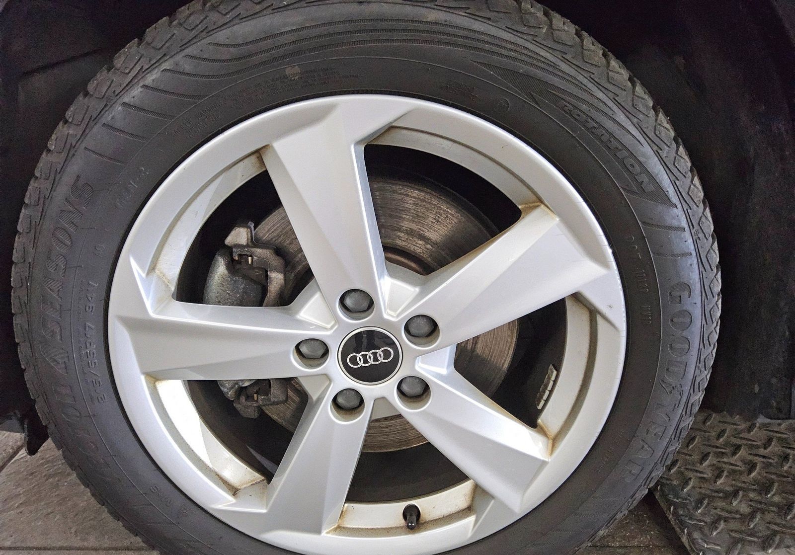 Audi Q2 35 TDI S-Line Navi LED Shz PDC foto 10