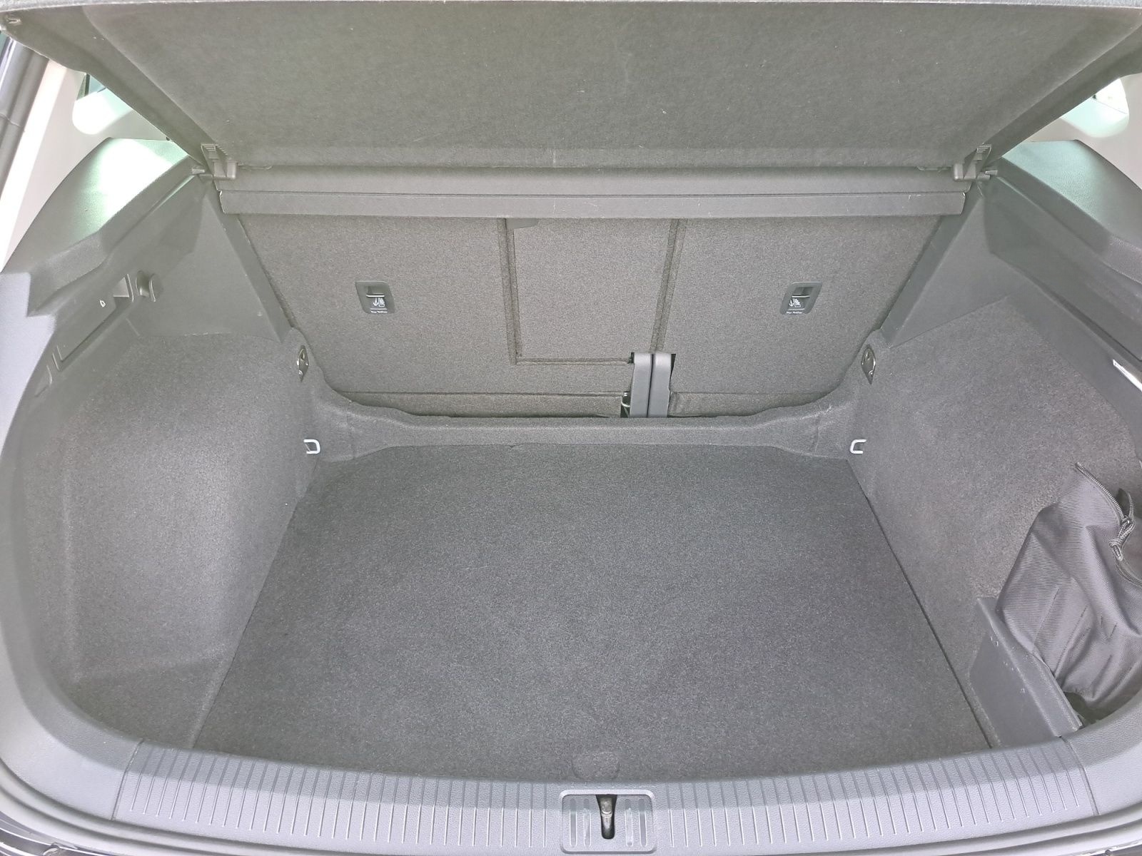 Volkswagen Tiguan Life 2.0 TDI DSG 3,99% NAV APP KAM LED AC foto 12