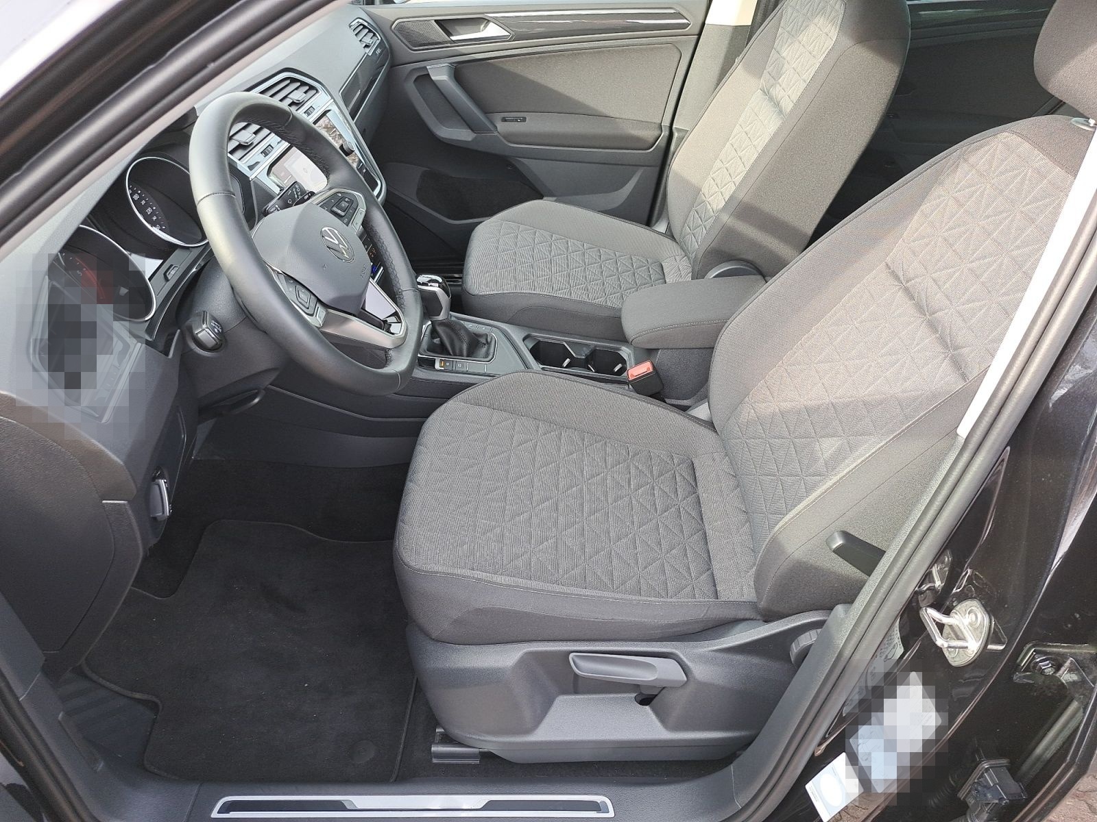 Volkswagen Tiguan Life 2.0 TDI DSG 3,99% NAV APP KAM LED AC foto 16