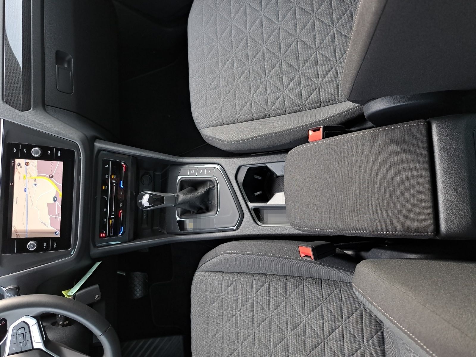 Volkswagen Tiguan Life 2.0 TDI DSG 3,99% NAV APP KAM LED AC foto 21