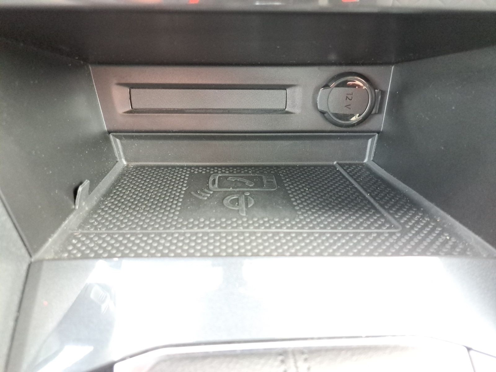 Volkswagen Tiguan Life 2.0 TDI DSG 3,99% NAV APP KAM LED AC foto 24