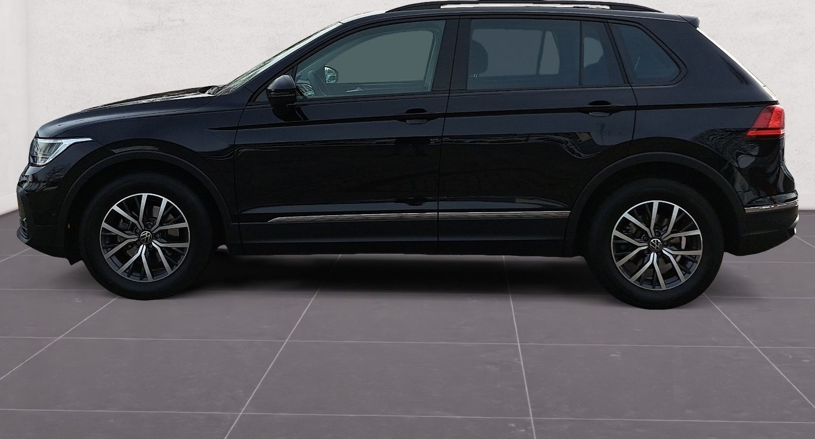 Volkswagen Tiguan Life 2.0 TDI DSG 3,99% NAV APP KAM LED AC foto 6