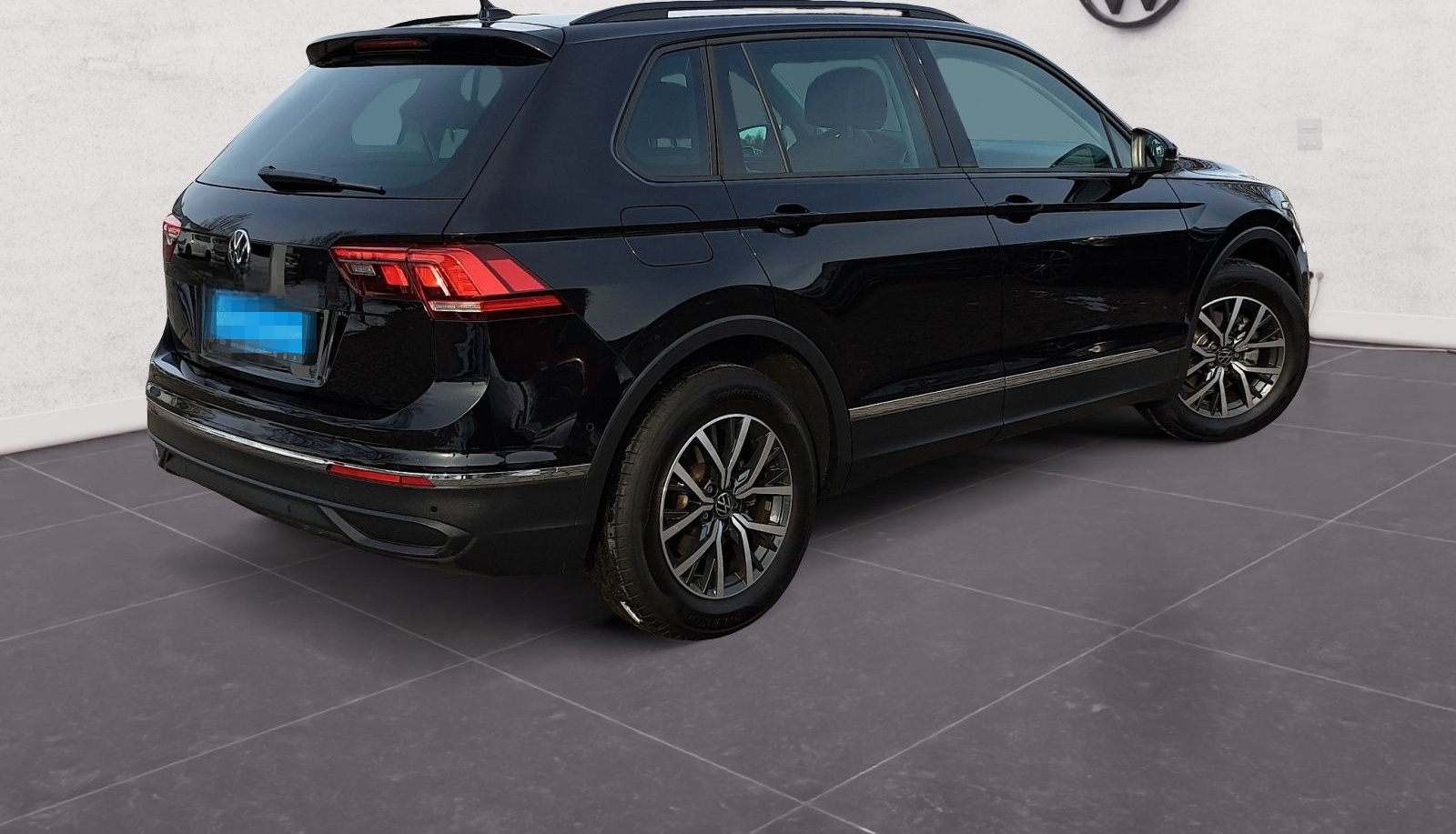 Volkswagen Tiguan Life 2.0 TDI DSG 3,99% NAV APP KAM LED AC foto 10