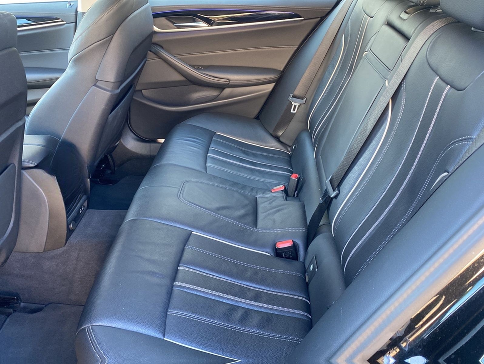 BMW 530 i xDrive Luxury Line*KeyGo*AHK* foto 9
