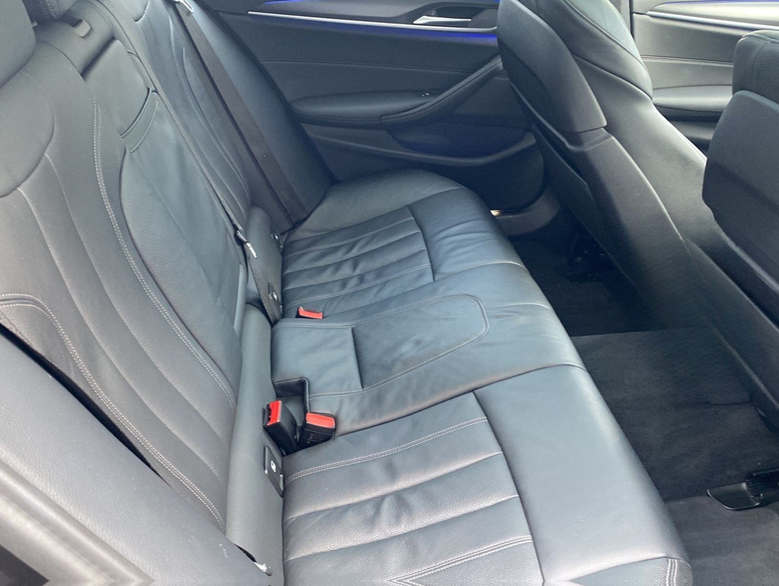 BMW 530 iA M Spor*Pano*HeadUp*Laser*Hifi* foto 18