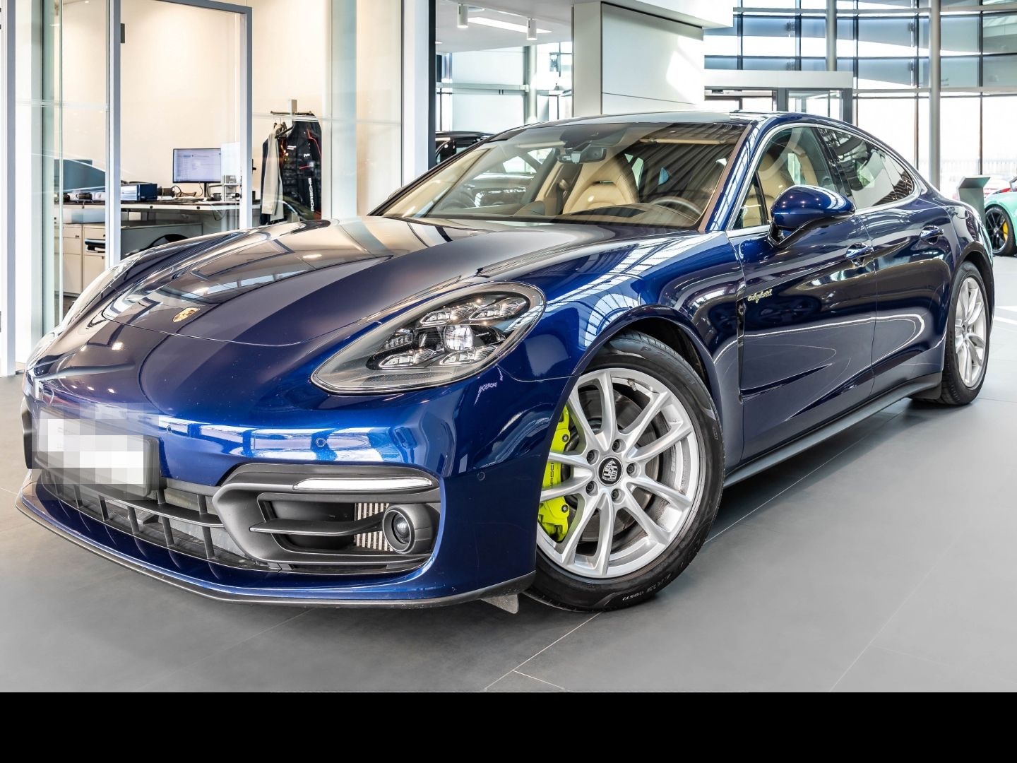 Porsche Panamera 4S E-Hybrid HA-Lenkung Sitzlüftung Spor