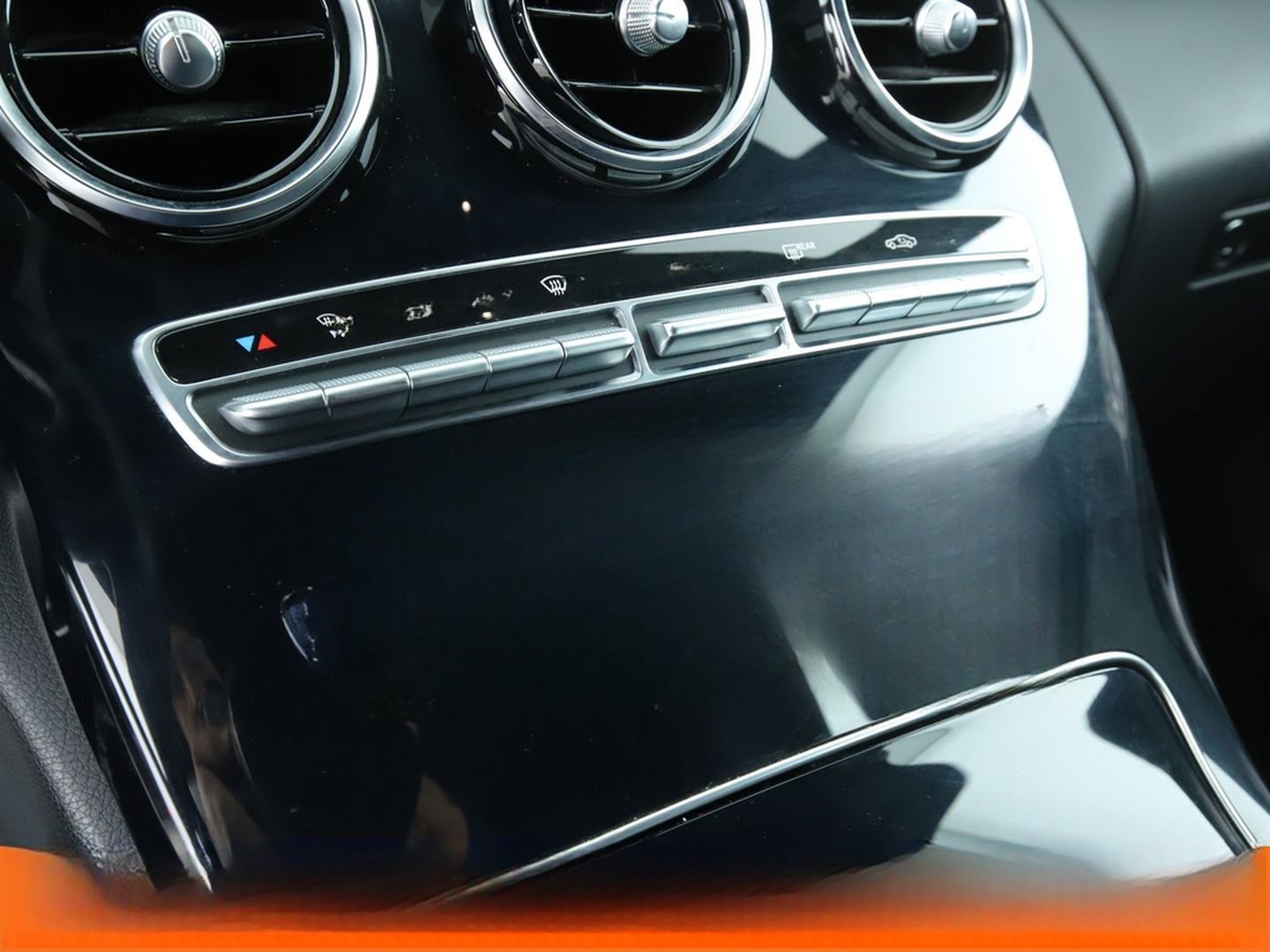 Mercedes-Benz C 180 CGI T AMG Line Aut.*LED*NAVI*TEMPO*CAM*PDC foto 22