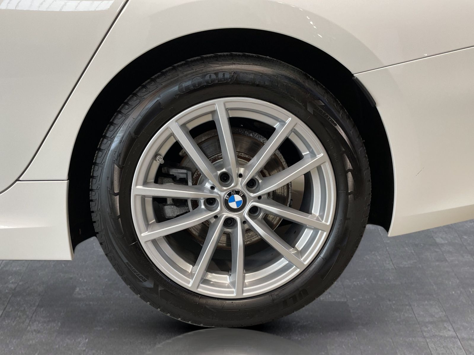 BMW 320d xDrive Touring M Sport AHK LiveCockpitProf foto 11