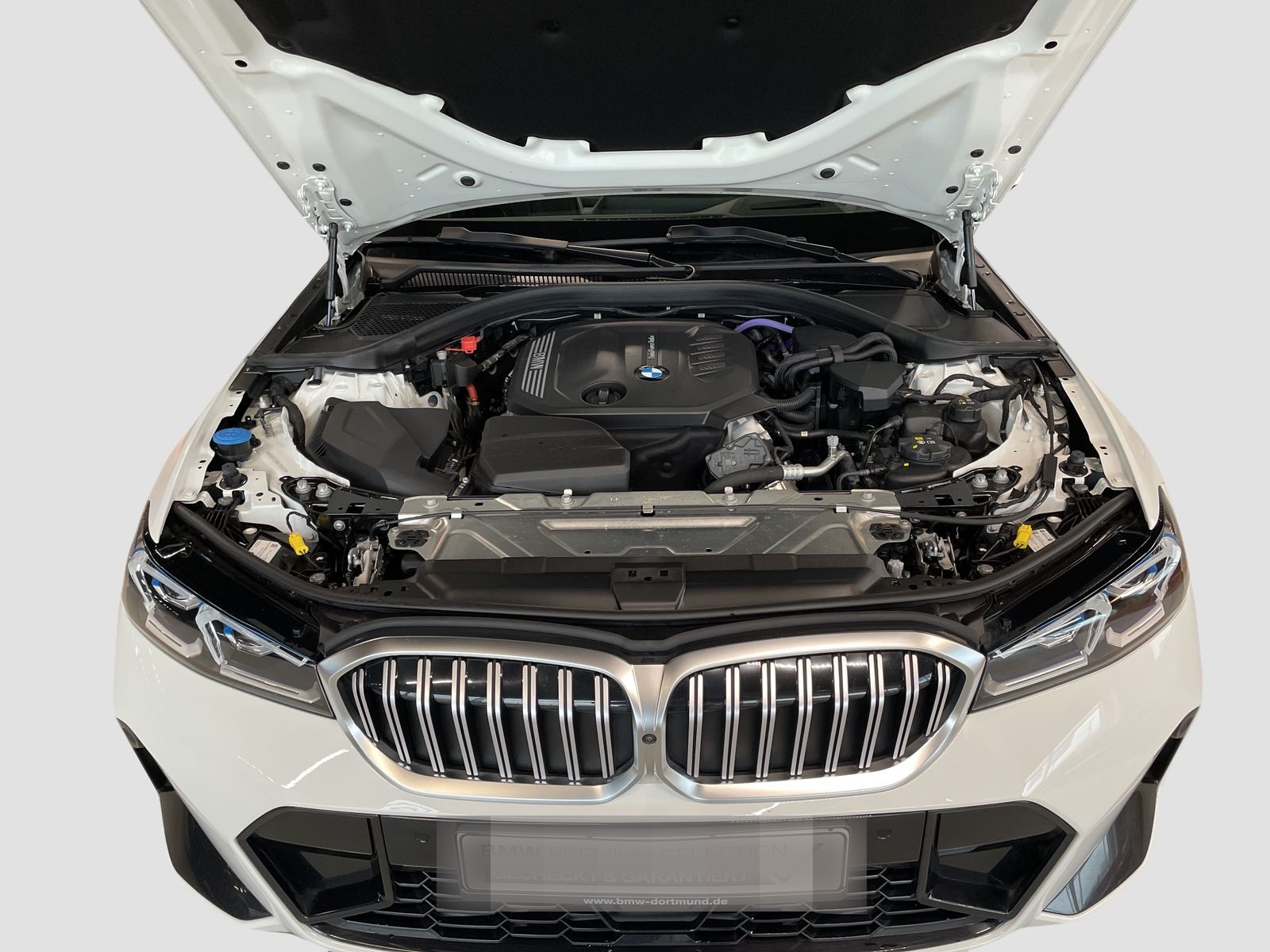 BMW 320d xDrive Touring M Sport AHK LiveCockpitProf foto 12