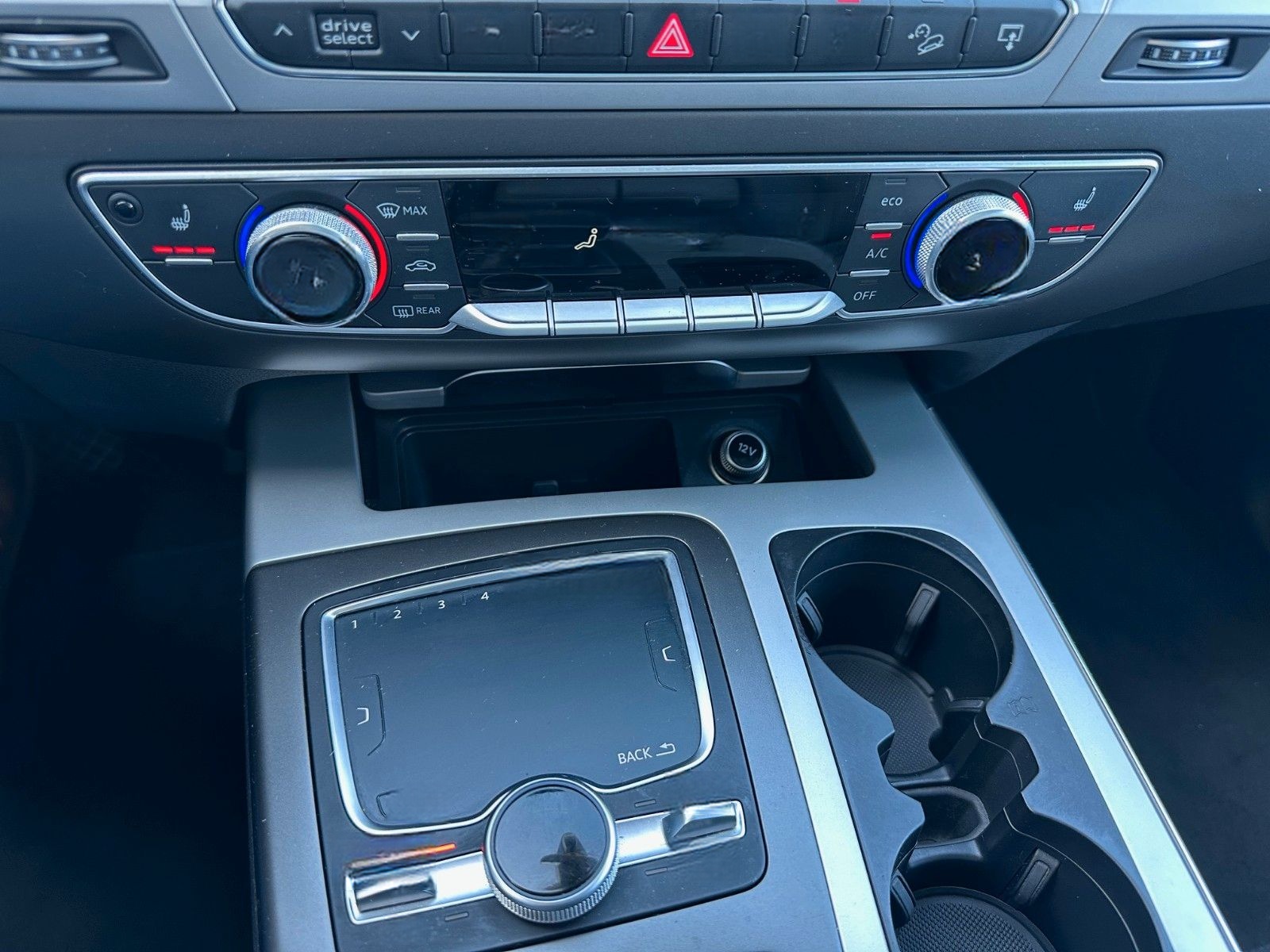 Audi Q7 3.0 S-Line ,Pano,AHK,Martix,Bose,Standheiz foto 23