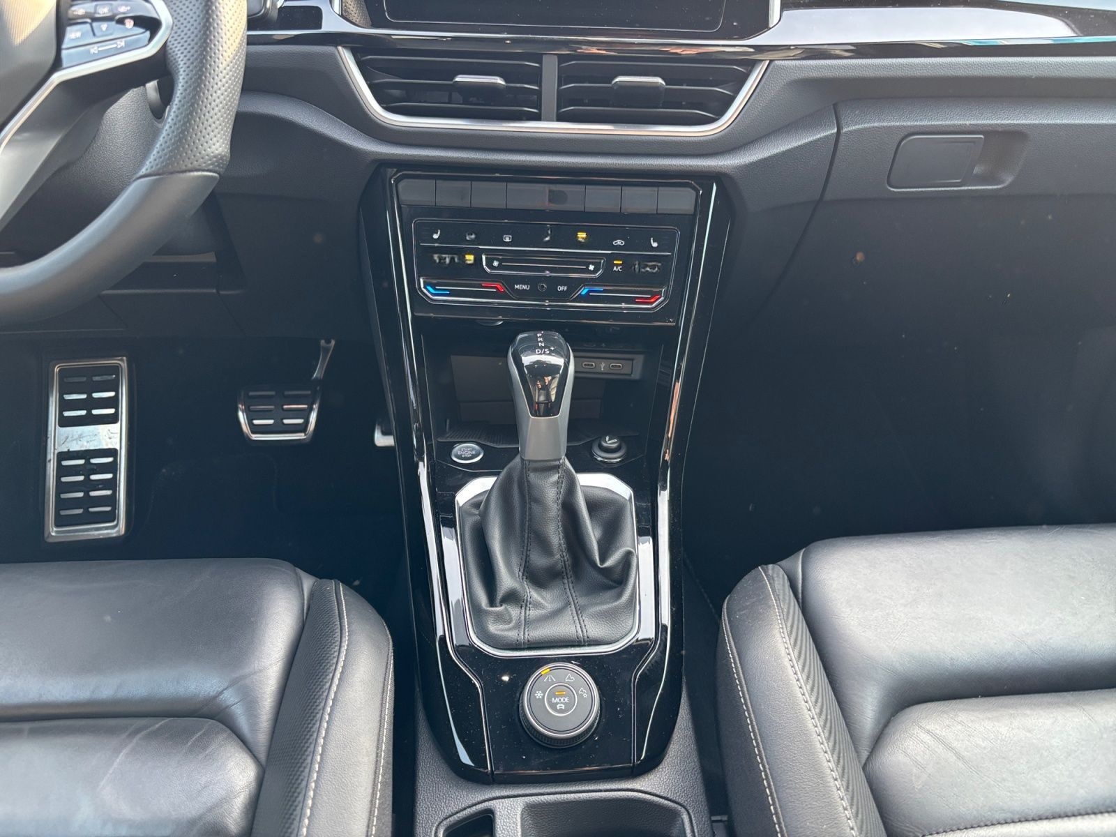 Volkswagen T-Roc 2,0TSI DSG R-Line 4M Navi LED AHK Kamera foto 9