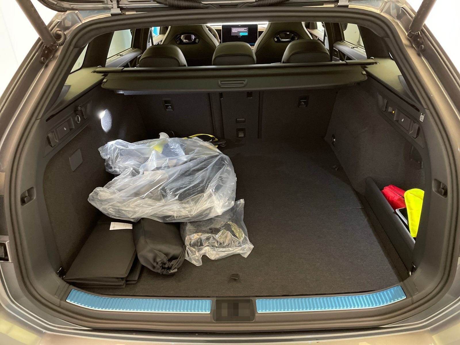 Volkswagen Passat R-Line 1.5 l eHybrid 200 kW DSG*AHK*SOUND foto 12