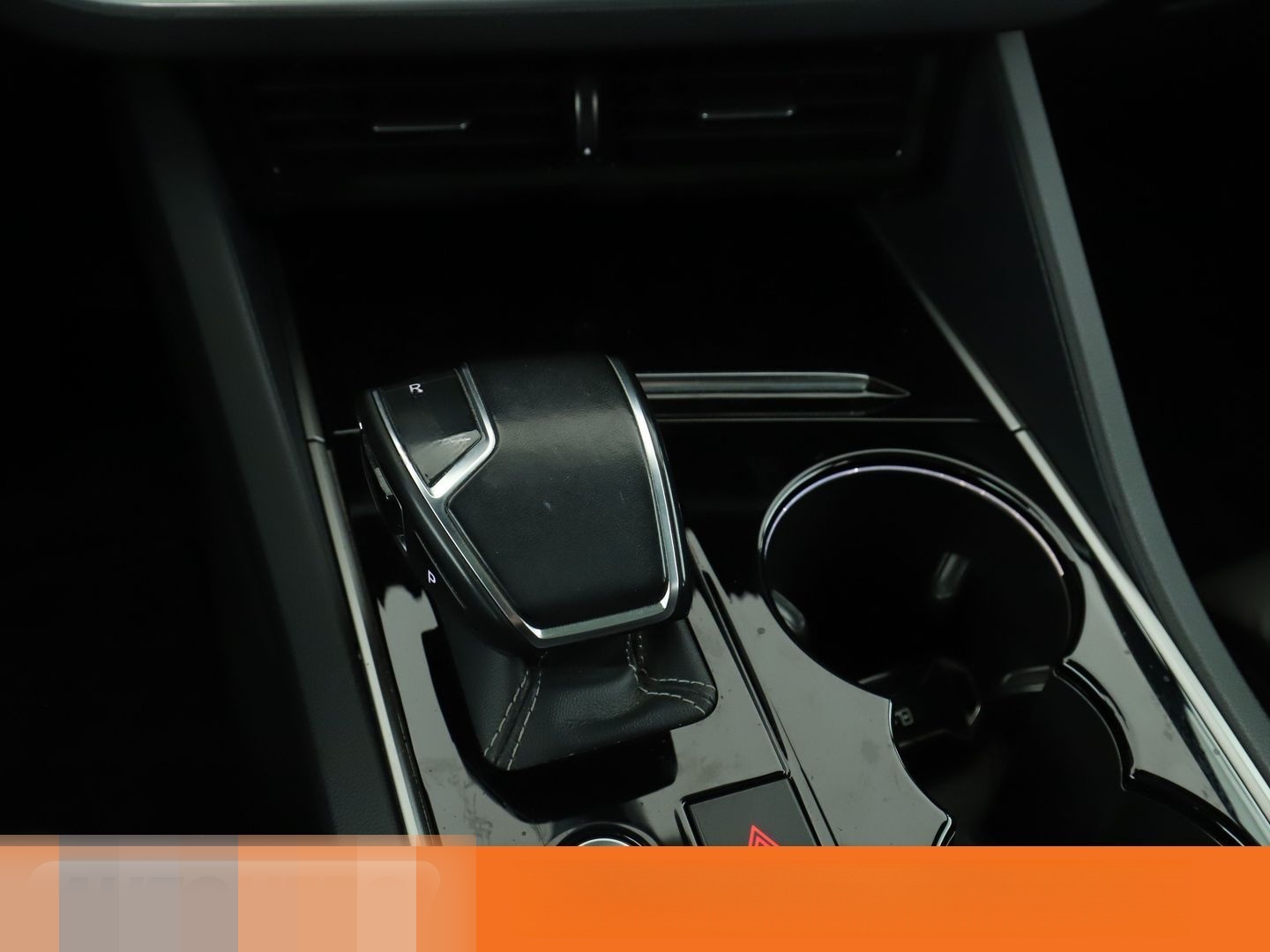 Volkswagen Touareg 3.0 V6 TDI R-Line 4Motion Aut.*NAVI*HUD* foto 24