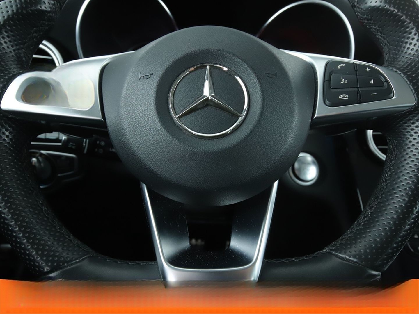 Mercedes-Benz GLC-Klasse GLC 250 4Matic AMG Line Aut.*NAVI*HUD foto 19