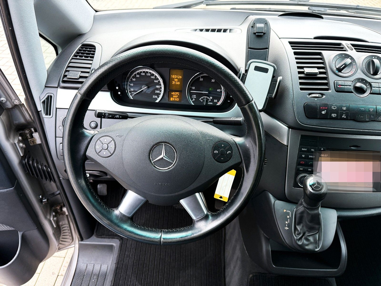 Mercedes-Benz 3.0 CDI LANG/XENON/6SITZER/NAVI/AHK/LEDER/KAMERA foto 14