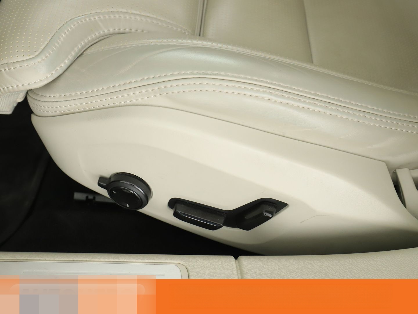 Volvo V60 Cross Country 2.0 B4 Pro AWD Aut.*NAVI*TEMP* foto 25