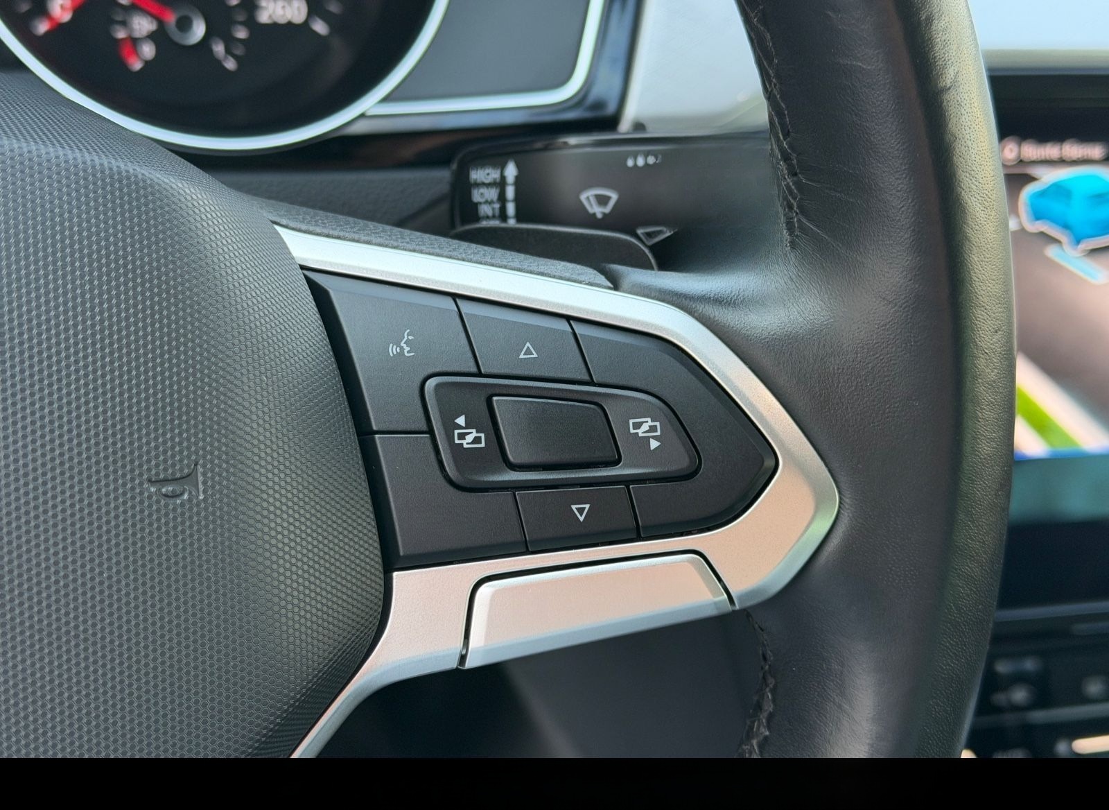 Volkswagen Passat Variant / KAMERA / Harman Kardon / ACC / foto 21