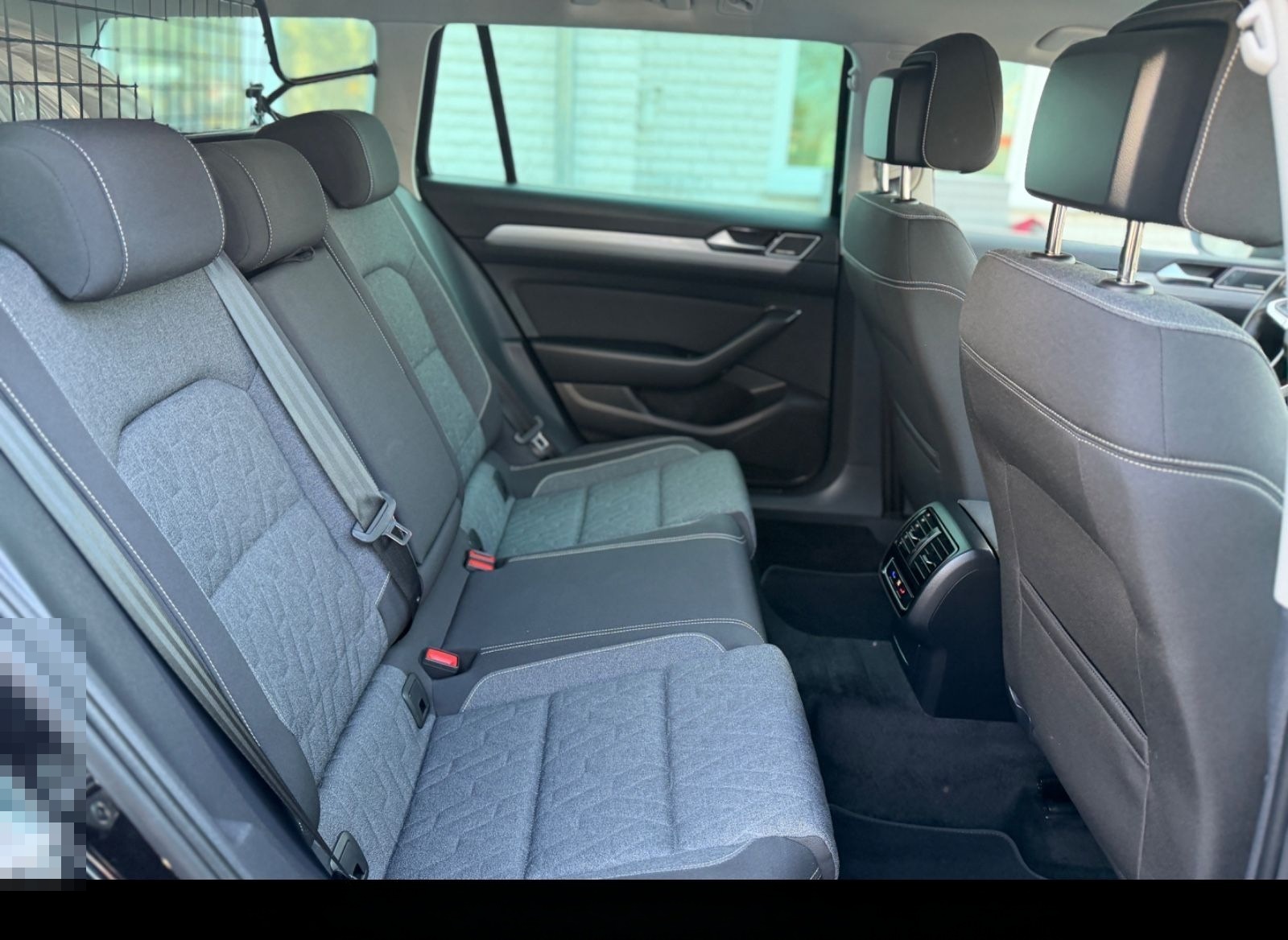 Volkswagen Passat Variant / KAMERA / Harman Kardon / ACC / foto 22