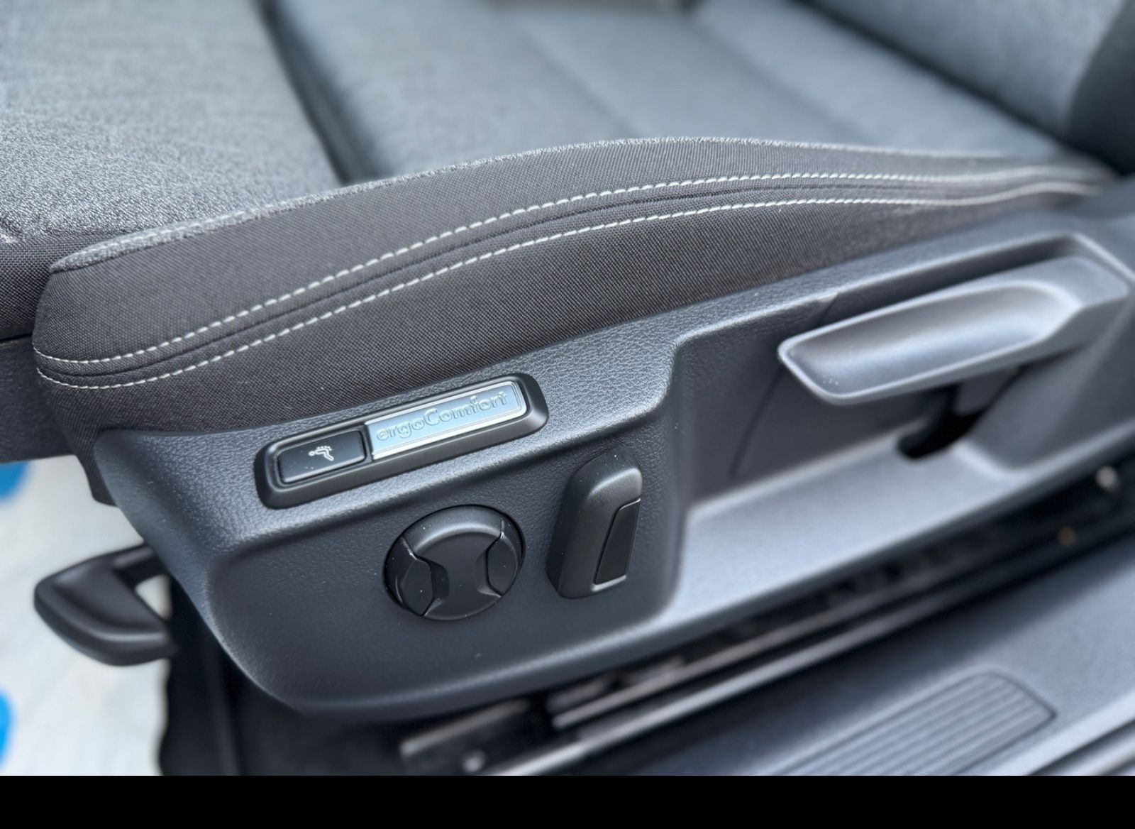 Volkswagen Passat Variant / KAMERA / Harman Kardon / ACC / foto 10
