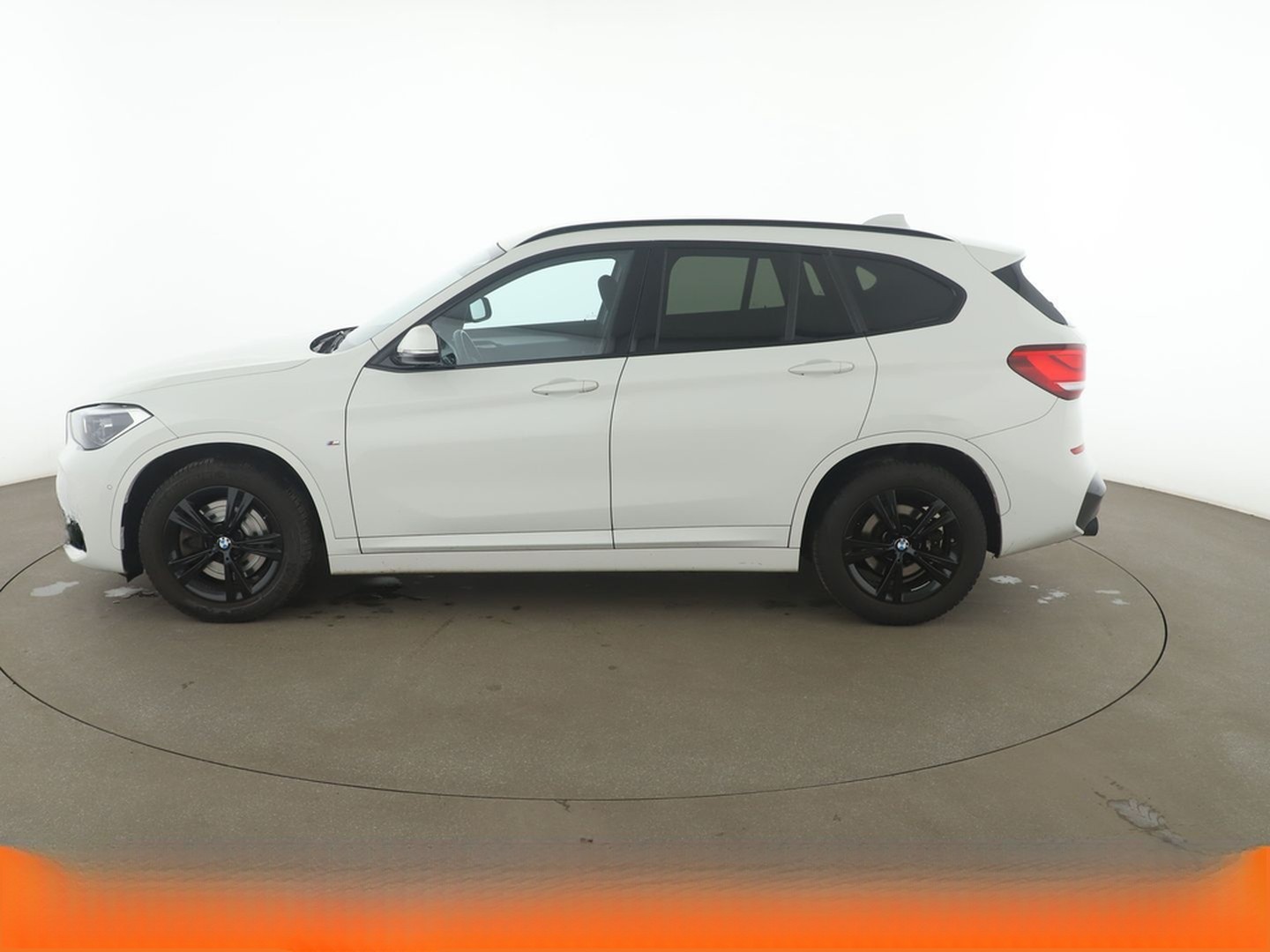 BMW X1 sDrive 20i M Sport Aut.*NAVI*LED*TEMPO*CAM* foto 3
