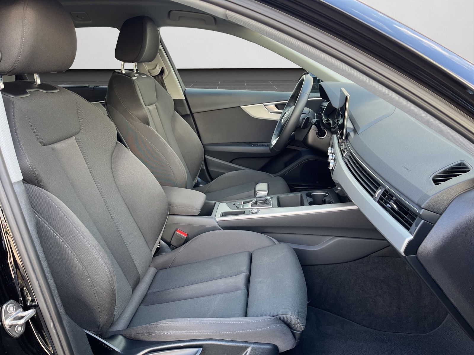 Audi A4 Avant 35 TDI S tronic advanced NAVI SHZ AHK A foto 4
