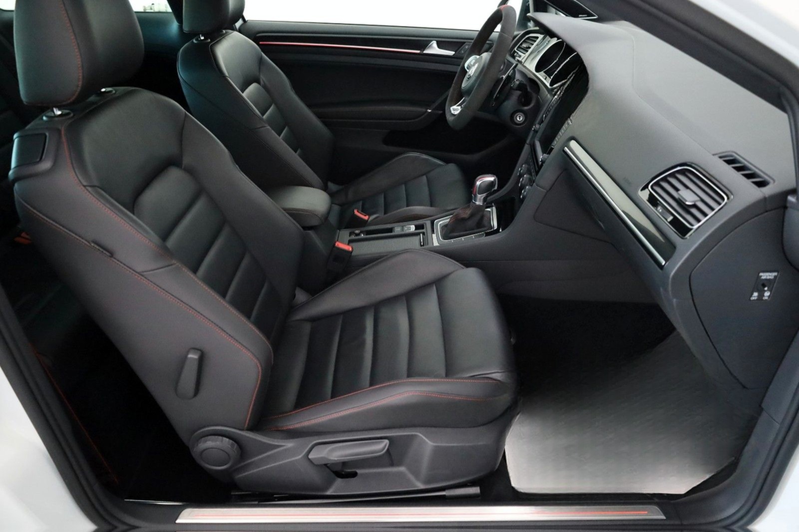 Volkswagen Golf VII Lim. GTI Clubsport Leder,Navi,Xenon,SD foto 5