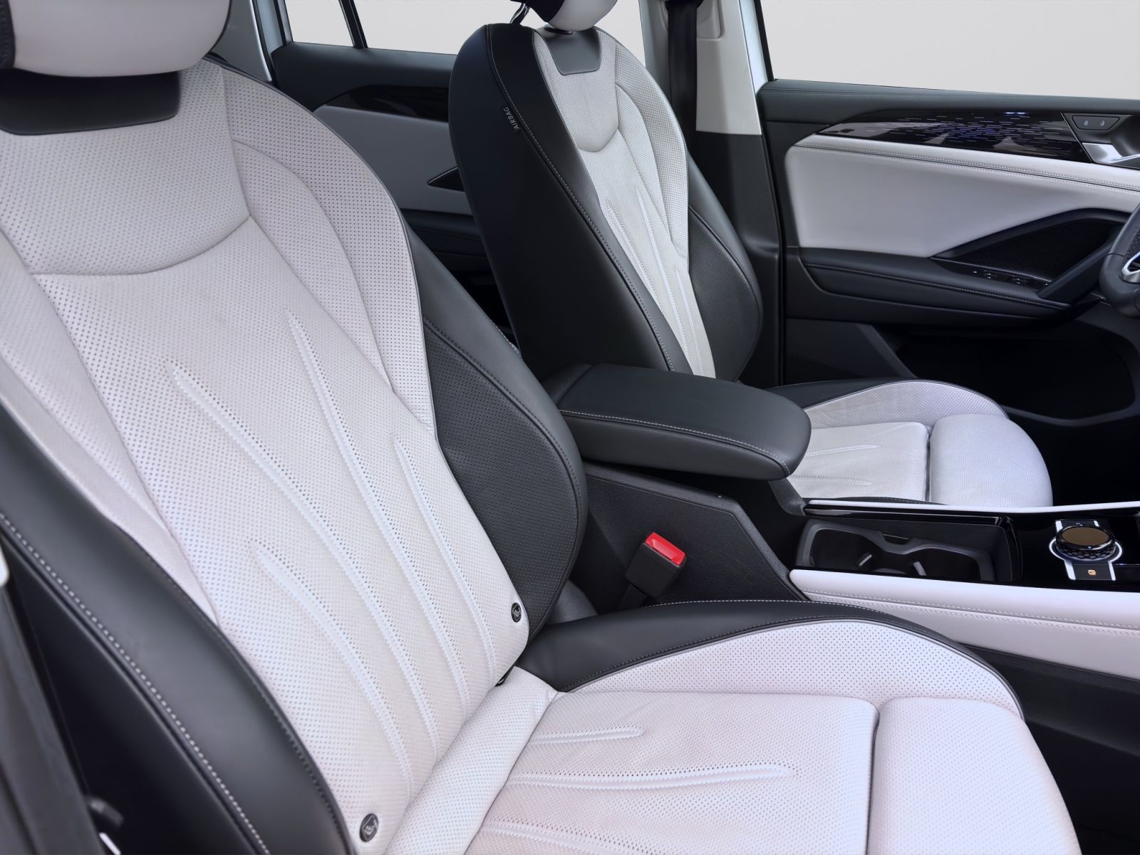 Volkswagen Tiguan 2.0 TDI DSG 4M ELEGANCE STDHZG PANO AHK N foto 16