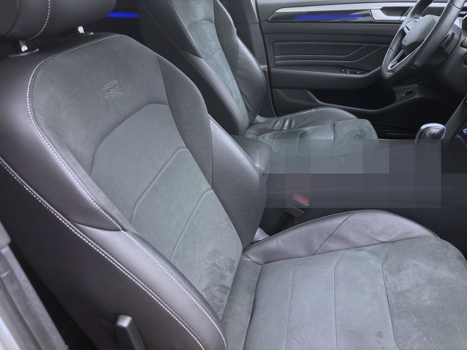Volkswagen Arteon 2.0 TSI DSG R-LINE PANO NAVI KAMERA IQ.LI foto 16