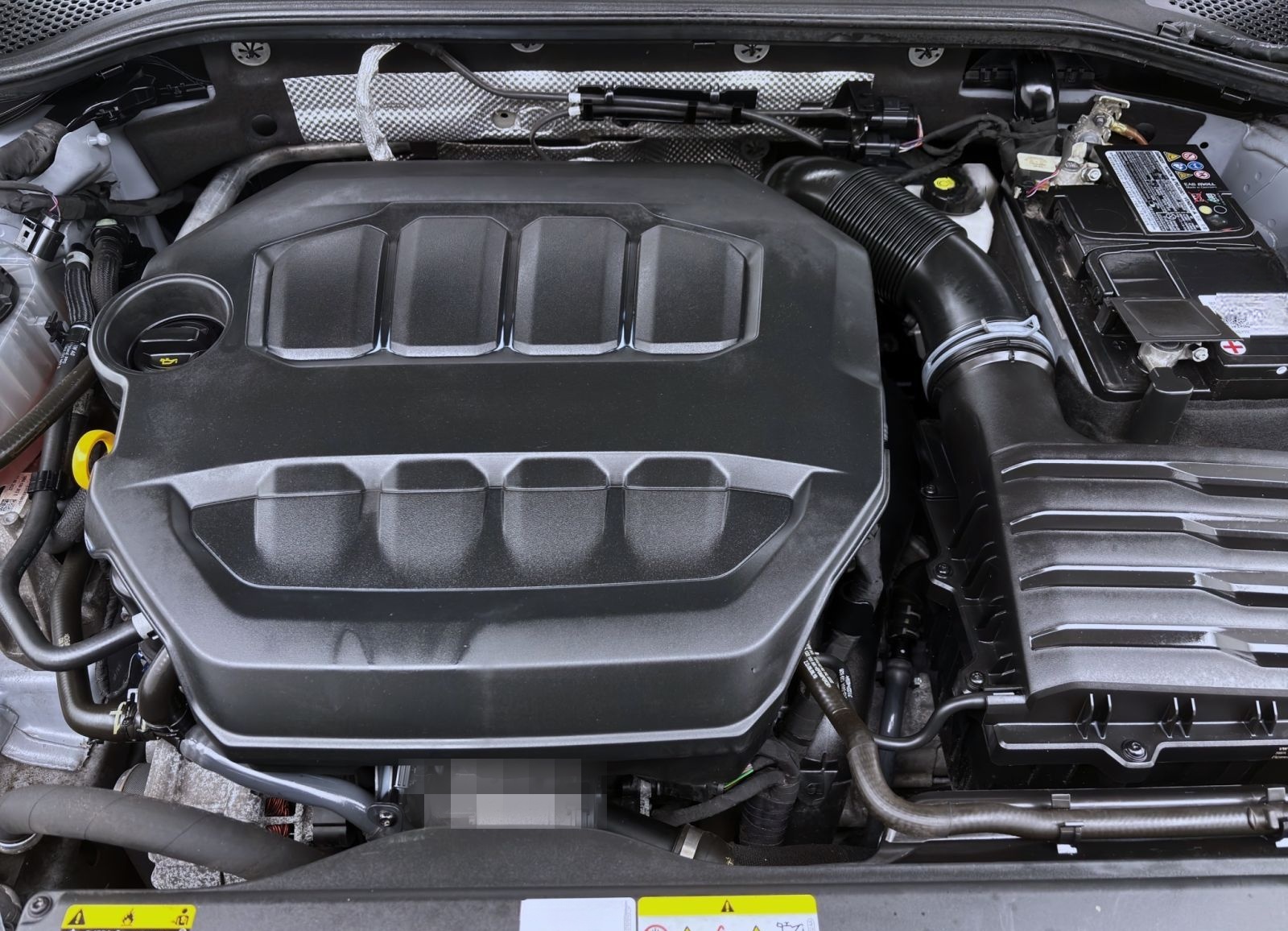 Volkswagen Arteon 2.0 TSI DSG R-LINE PANO NAVI KAMERA IQ.LI foto 18