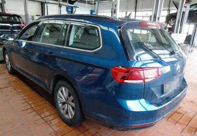 Volkswagen Passat Variant 2.0 TDI DSG BUSINESS STDHZG PANO foto 2