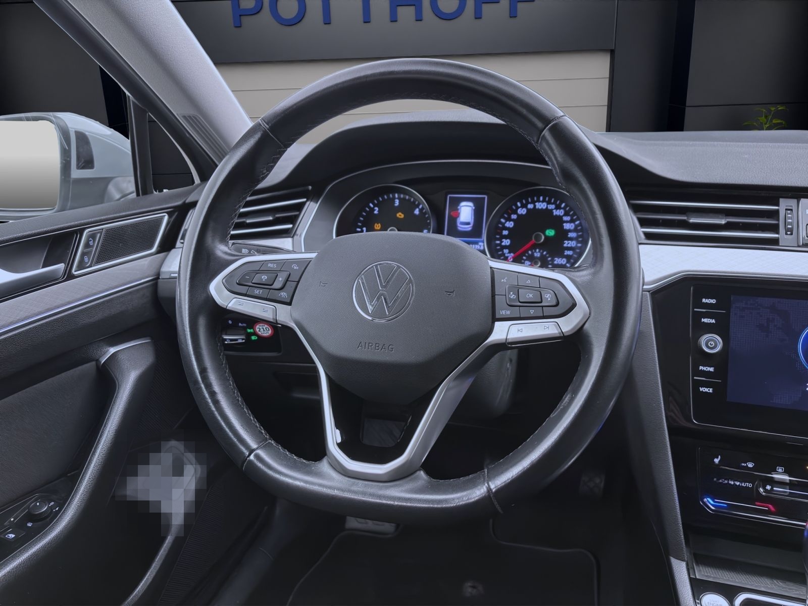 Volkswagen Passat Variant 2.0 TDI DSG BUSINESS NAVI KAMERA foto 11