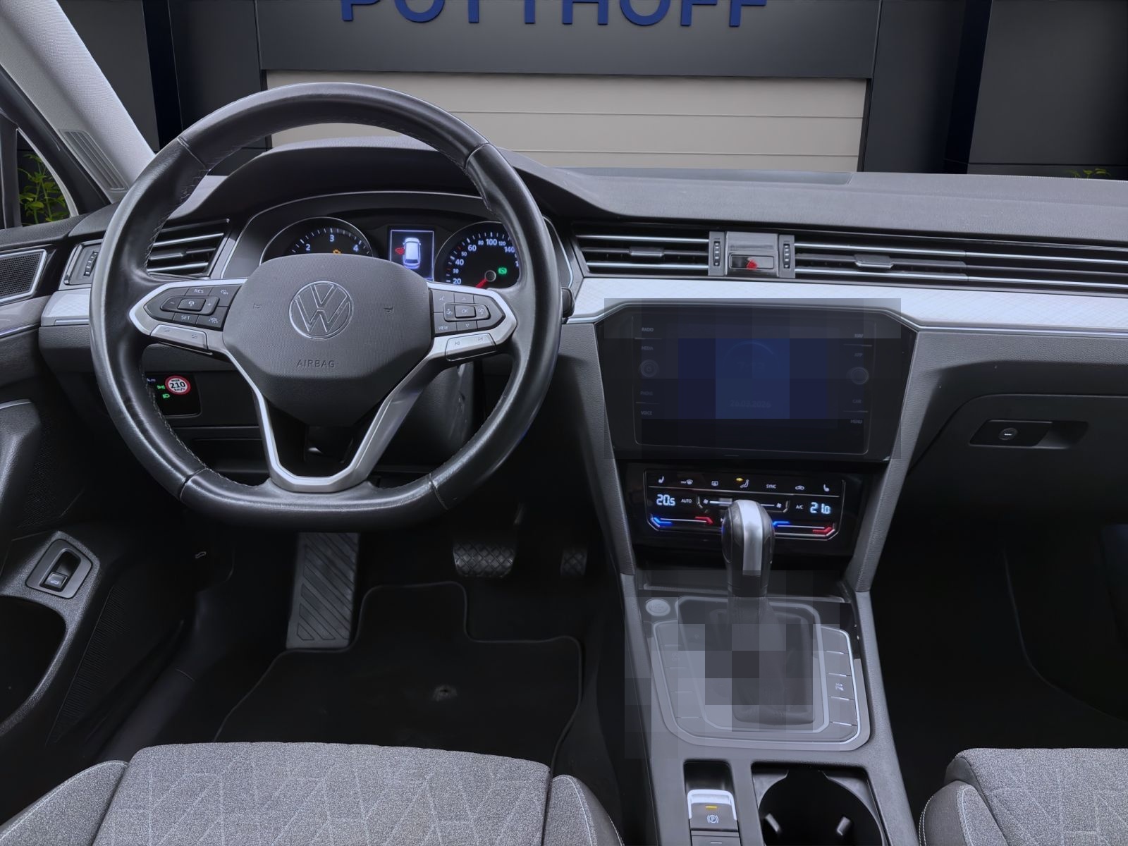 Volkswagen Passat Variant 2.0 TDI DSG BUSINESS NAVI KAMERA foto 13