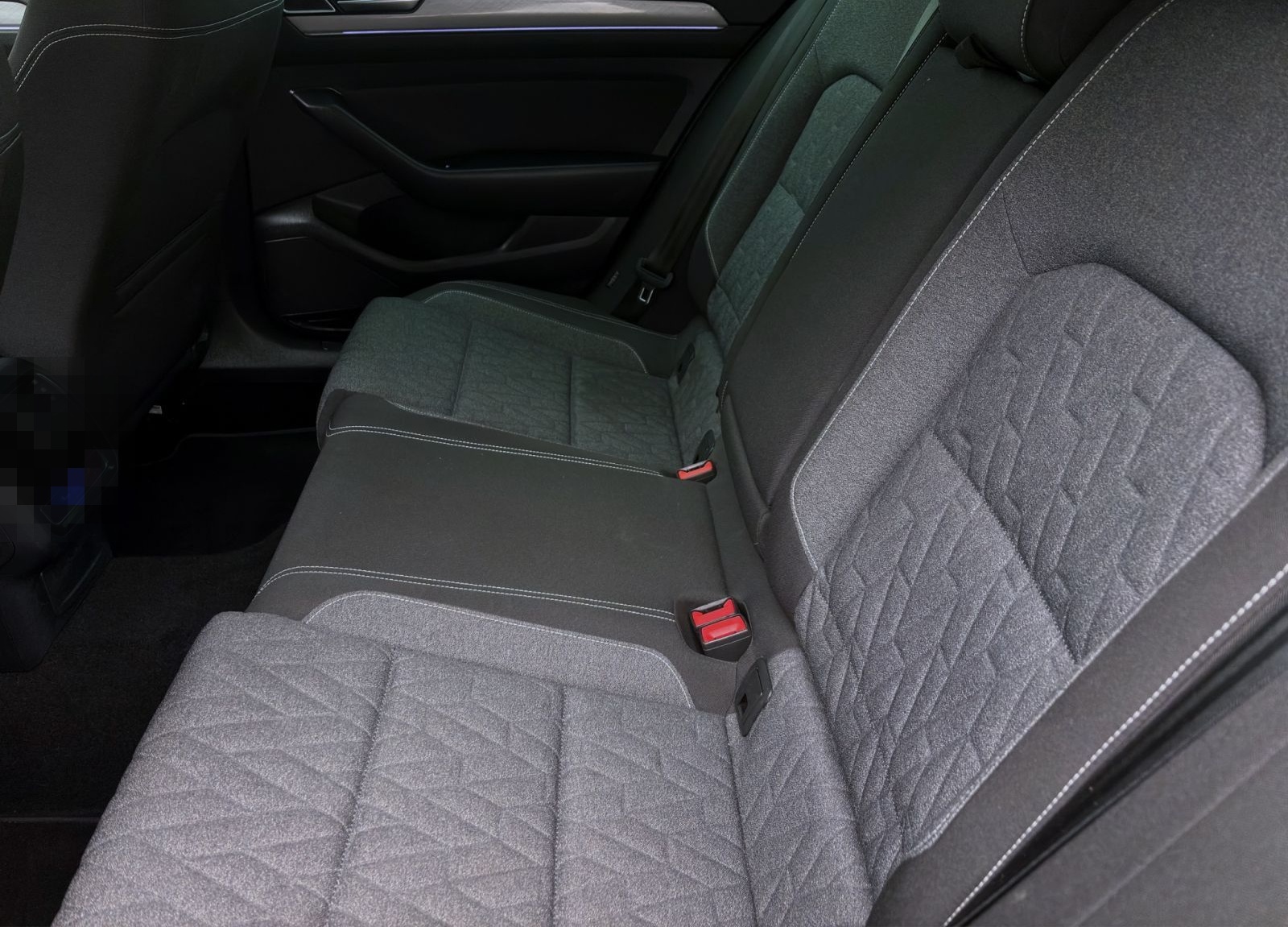 Volkswagen Passat Variant 2.0 TDI DSG BUSINESS NAVI KAMERA foto 15