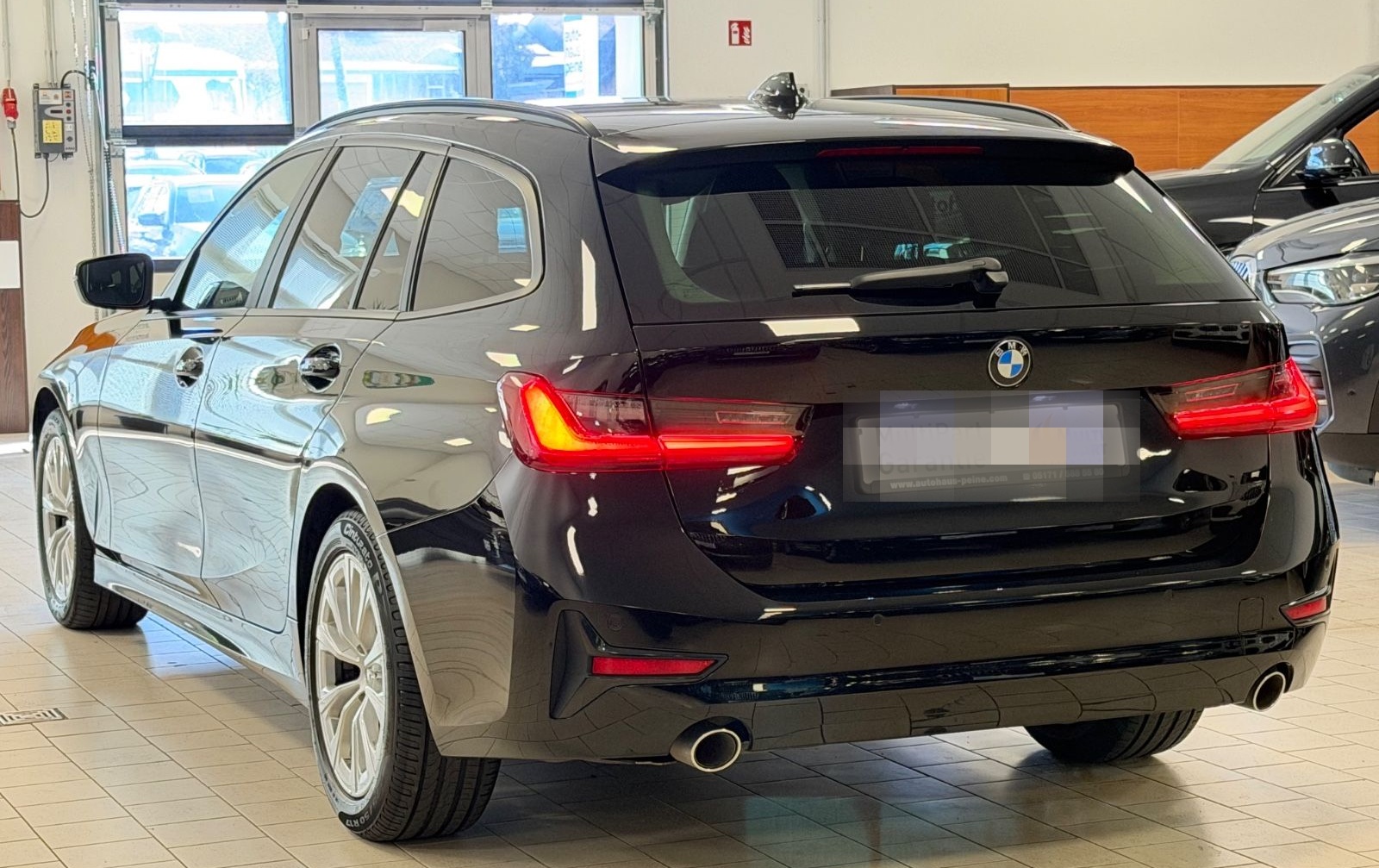 BMW 318d/Aut/LCPProf/SportStz/StandHz/KomfZg/Advan foto 2