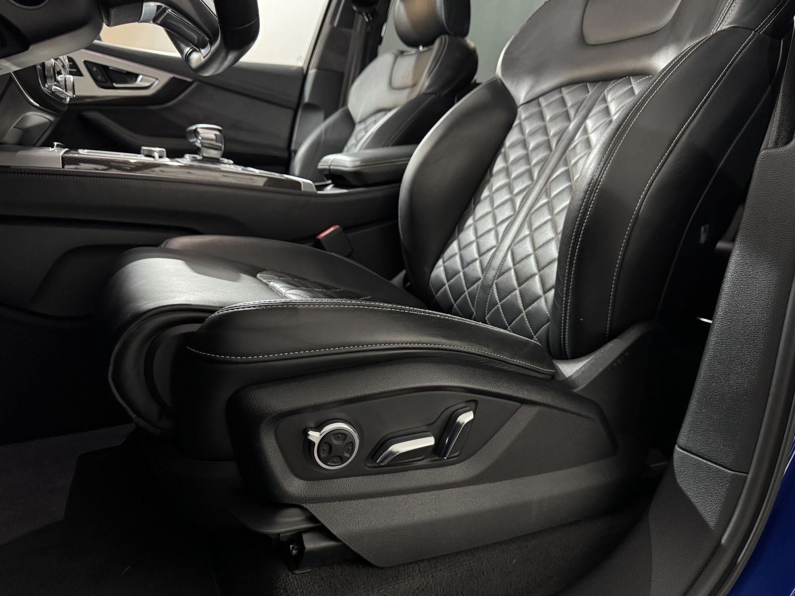 Audi SQ7 4.0 TDI quat.*7-Sitzer*Matrix*Pano*BOSE*AHK* foto 17