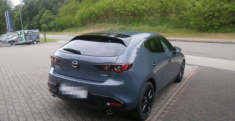 Mazda 3 2.5L e-SKYACTIV G 140PS 6MT FWD HOMURA foto 6