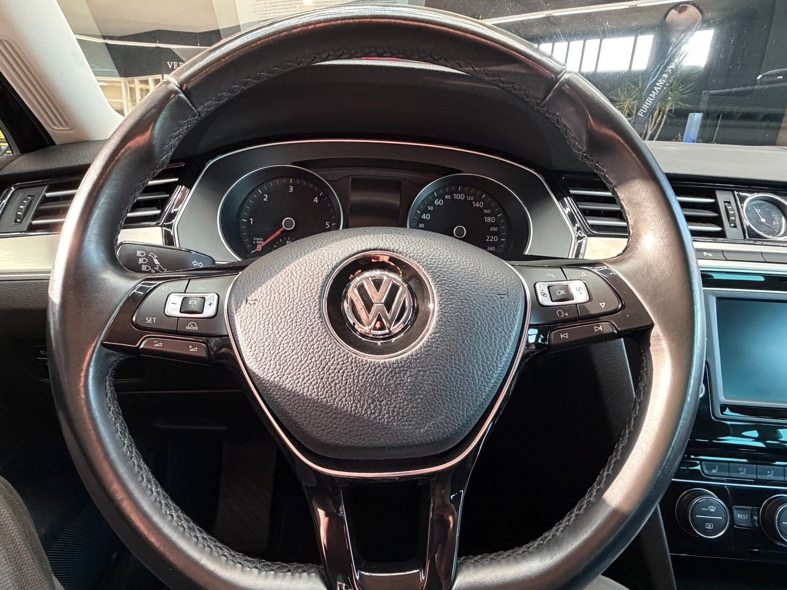 Volkswagen Passat2.0TDI DSG Highl.R-Line+AHK+Navi+Rückfahrk foto 18
