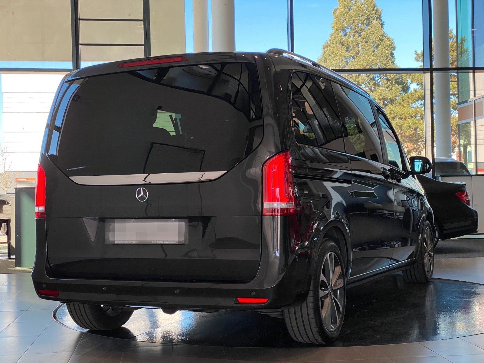 Mercedes-Benz V 220d kompakt Edition MBUX Sthz ILS DTR AHK foto 3