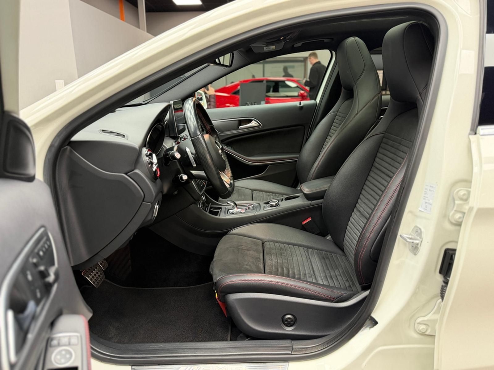 Mercedes-Benz GLA 45 AMG 4Matic |PANO|KAM|BI-XEN|MEM|WHITE|LM foto 13