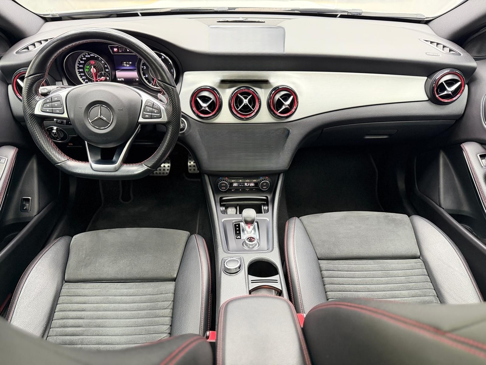 Mercedes-Benz GLA 45 AMG 4Matic |PANO|KAM|BI-XEN|MEM|WHITE|LM foto 22