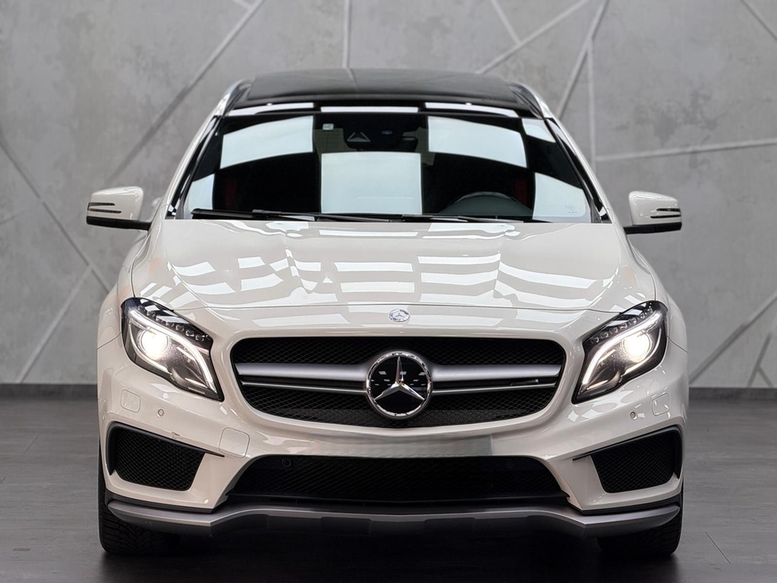 Mercedes-Benz GLA 45 AMG 4Matic |PANO|KAM|BI-XEN|MEM|WHITE|LM foto 4