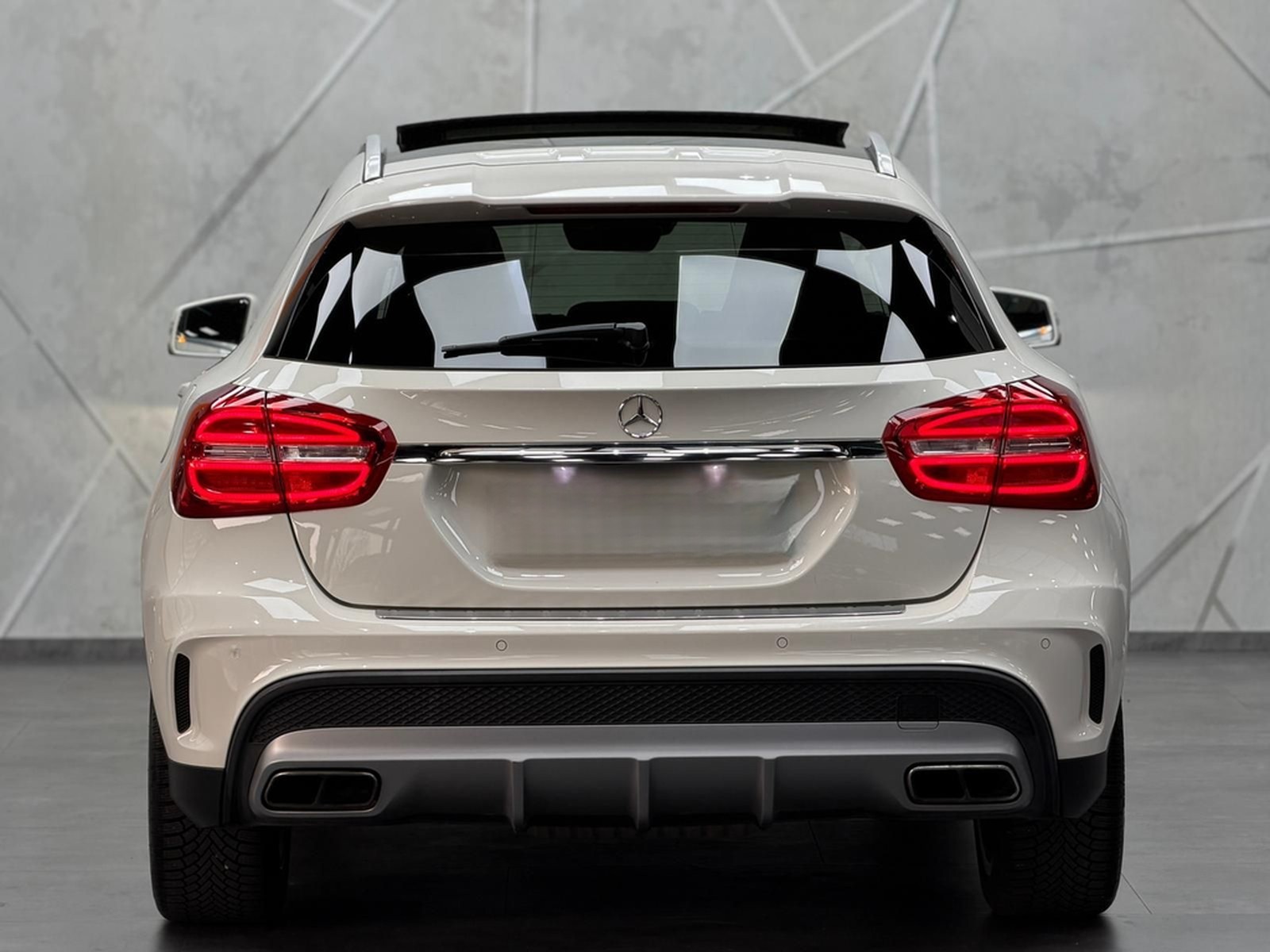 Mercedes-Benz GLA 45 AMG 4Matic |PANO|KAM|BI-XEN|MEM|WHITE|LM foto 7