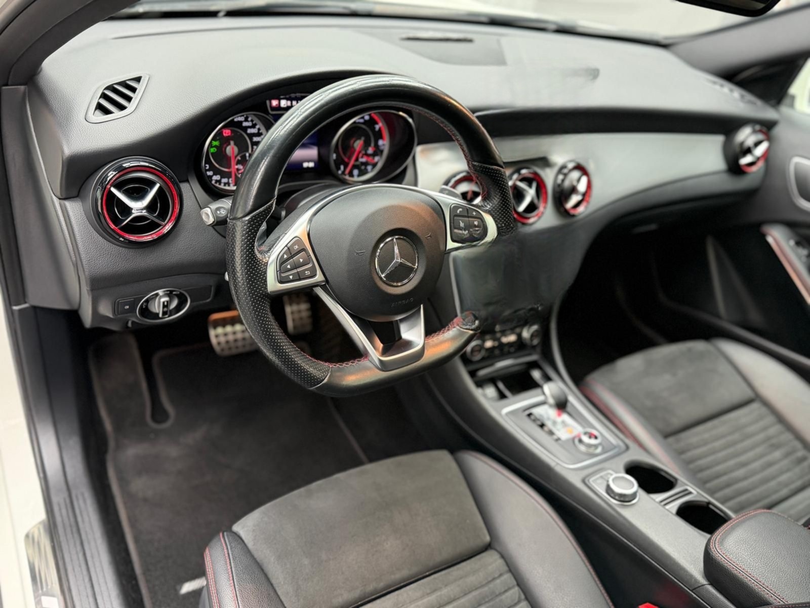 Mercedes-Benz GLA 45 AMG 4Matic |PANO|KAM|BI-XEN|MEM|WHITE|LM foto 9