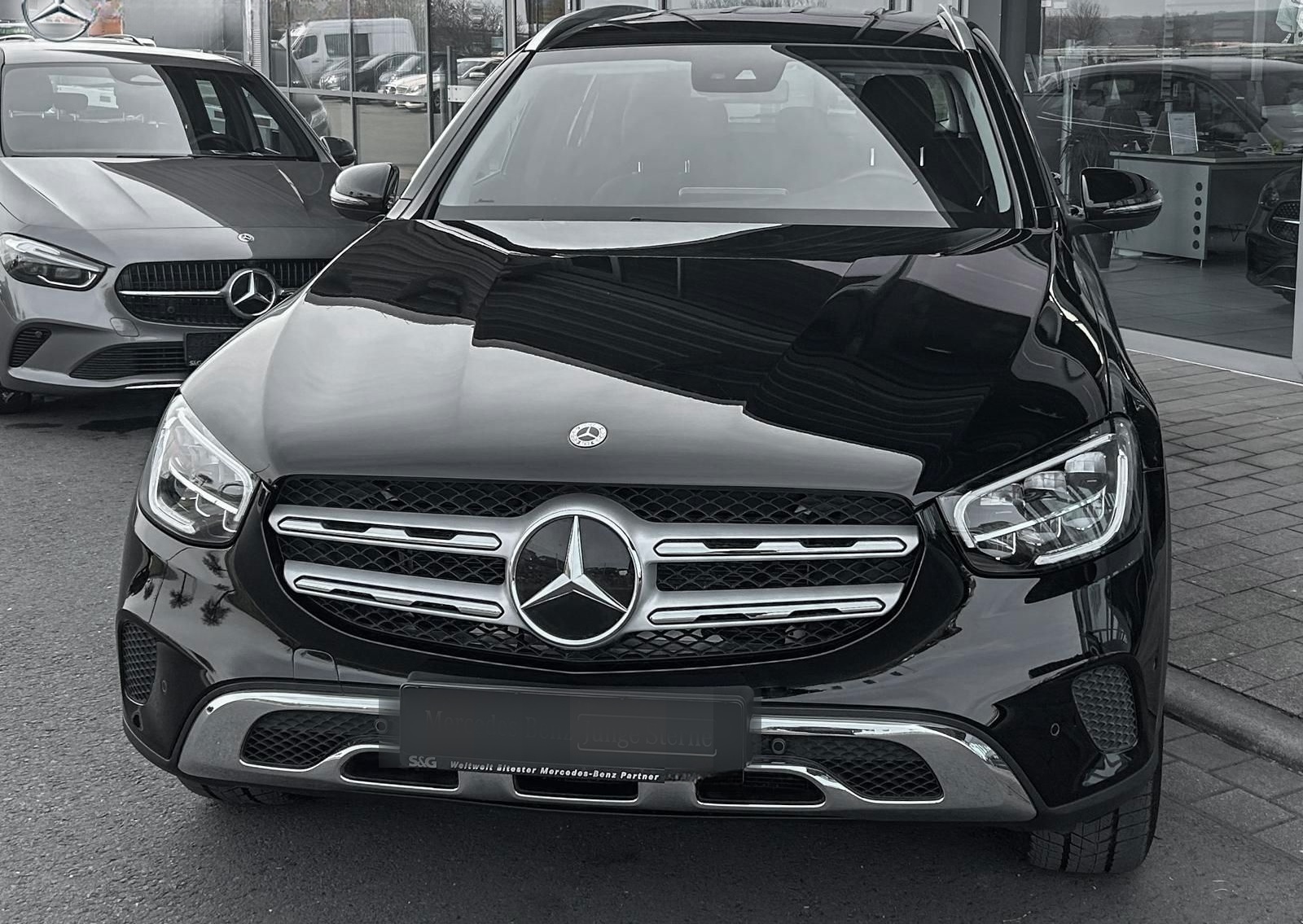 Mercedes-Benz GLC 220 d 4M RüKam +Totwink.+AHK+LED+MBUX+17 foto 4