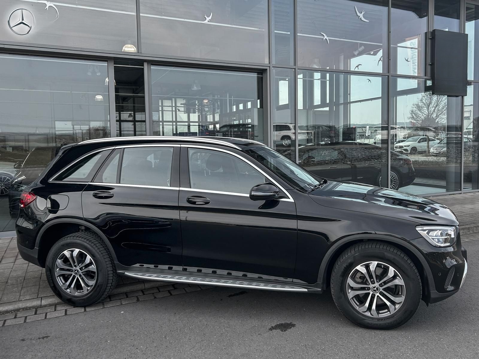 Mercedes-Benz GLC 220 d 4M RüKam +Totwink.+AHK+LED+MBUX+17 foto 5