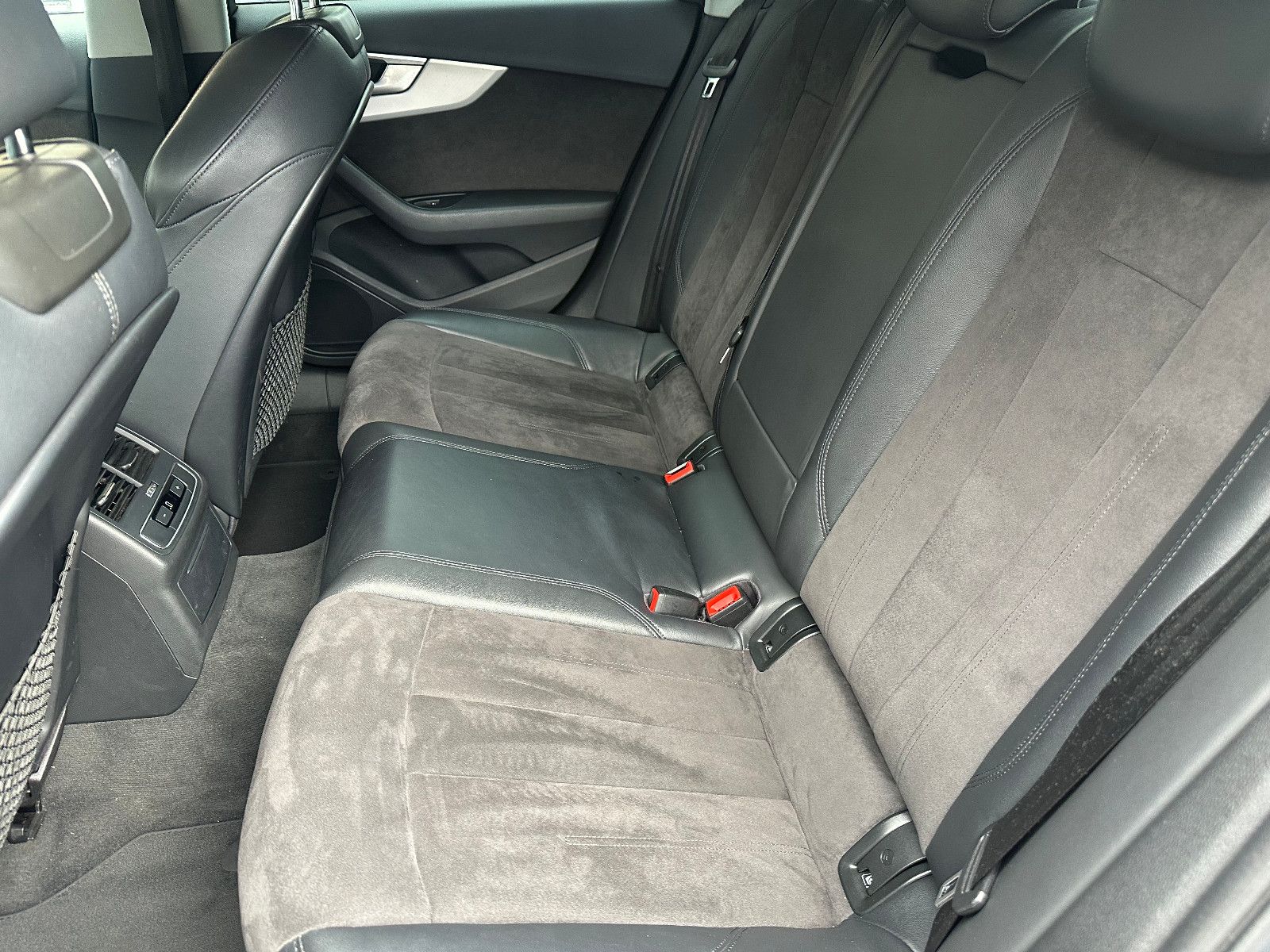 Audi A4 1.4 S-tronic/SHZ/KLIMA/2.HAND/TÜV NEU foto 11