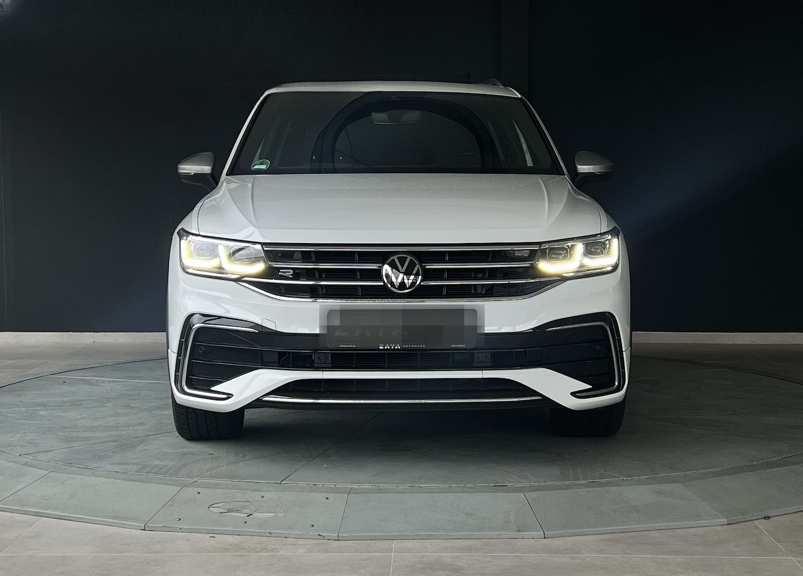 Volkswagen Tiguan Allspace 2.0 TSI R-Line4MOTION*7-S*PANO* foto 2