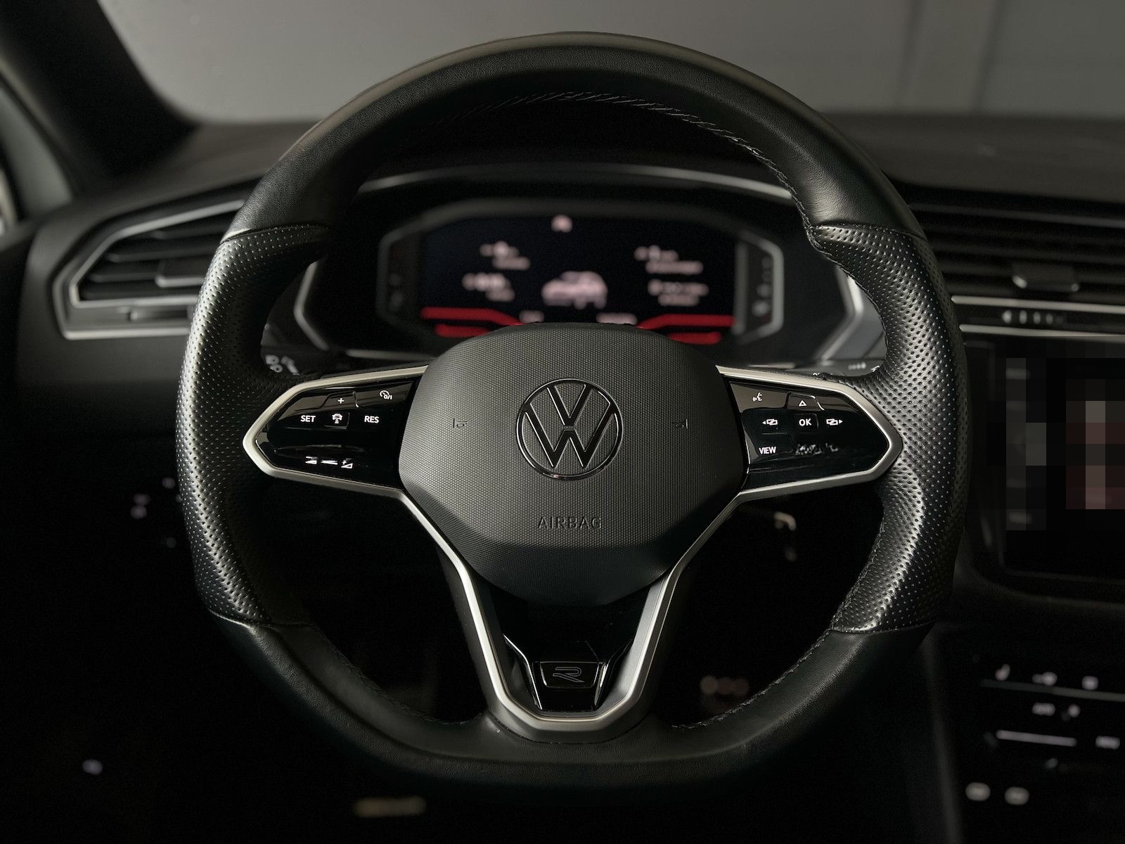 Volkswagen Tiguan Allspace 2.0 TSI R-Line4MOTION*7-S*PANO* foto 17